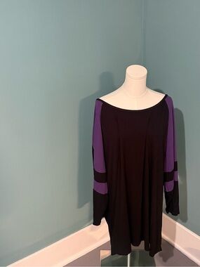 Avenue Black Purple Tunic Top Size 30/32